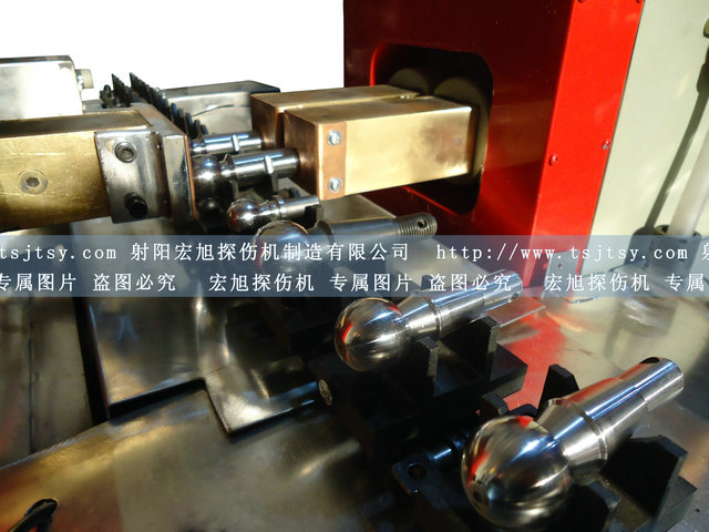 產(chǎn)品名稱(chēng)：球頭銷(xiāo)專(zhuān)用熒光磁粉探傷機(jī)
產(chǎn)品型號(hào)：HCDG-2000
產(chǎn)品規(guī)格：熒光、二工位流水線